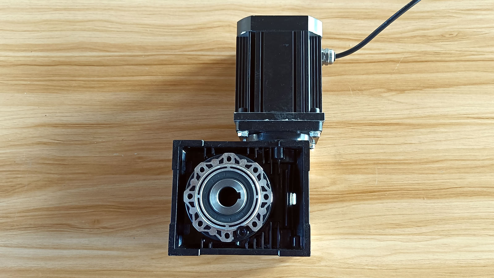 How to choose a high quality remote control lawn mower?