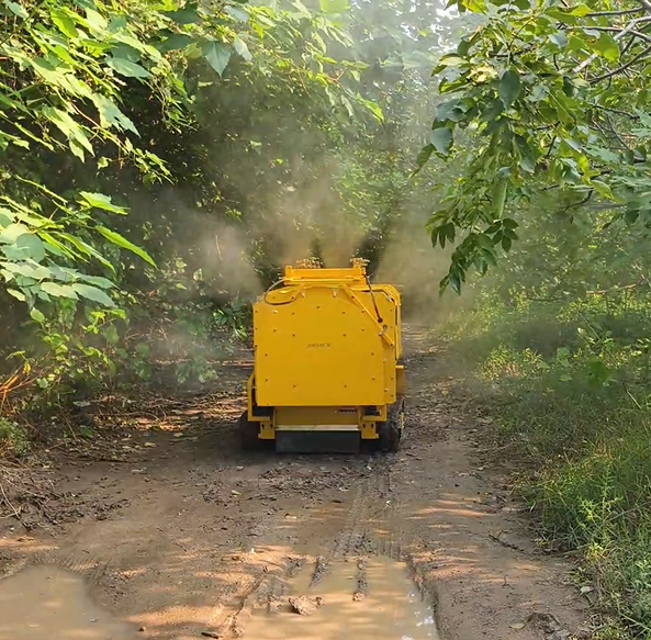 JOYANCE Conducts Successful Field Test of 200L Capacity JTM800 Remote Control Orchard Agriculture Sprayer