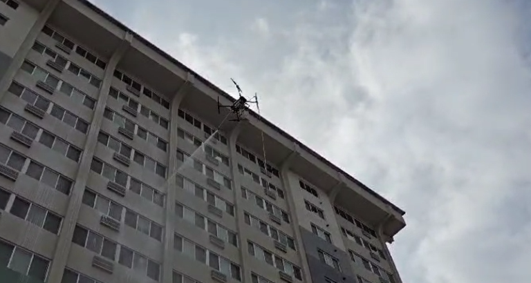 Revolutionizing the Cleaning Service Industry: The Rise of Washing Drones in the United States