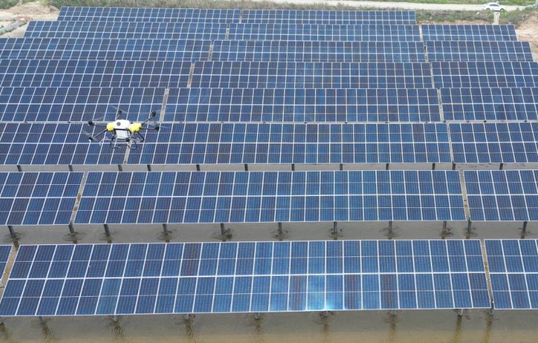 China best quality robot solar panel cleaning machine direct factory with best price